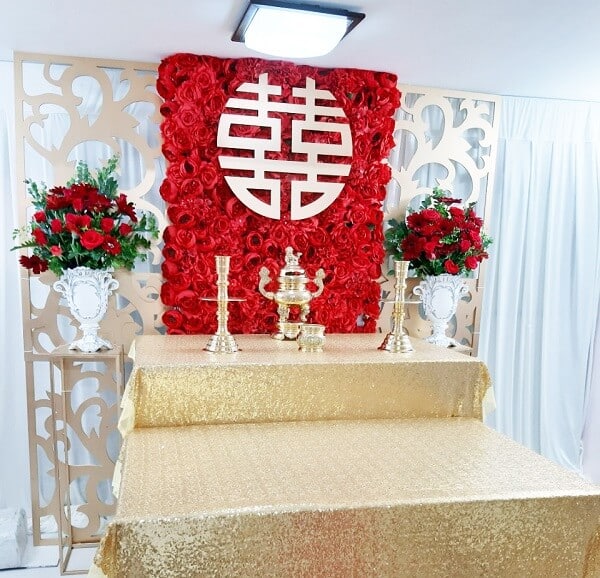 Các kiểu cắm hoa bàn thờ ngày cưới