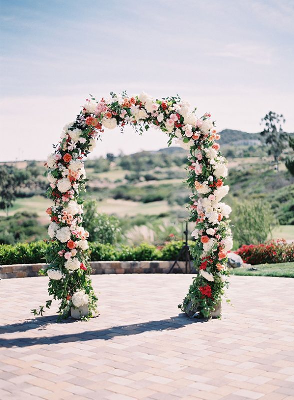 hướng dẫn cách làm cổng hoa cưới đơn giản với 6 bước 2