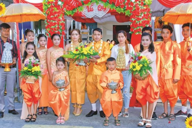 Trang phục cưới Khmer