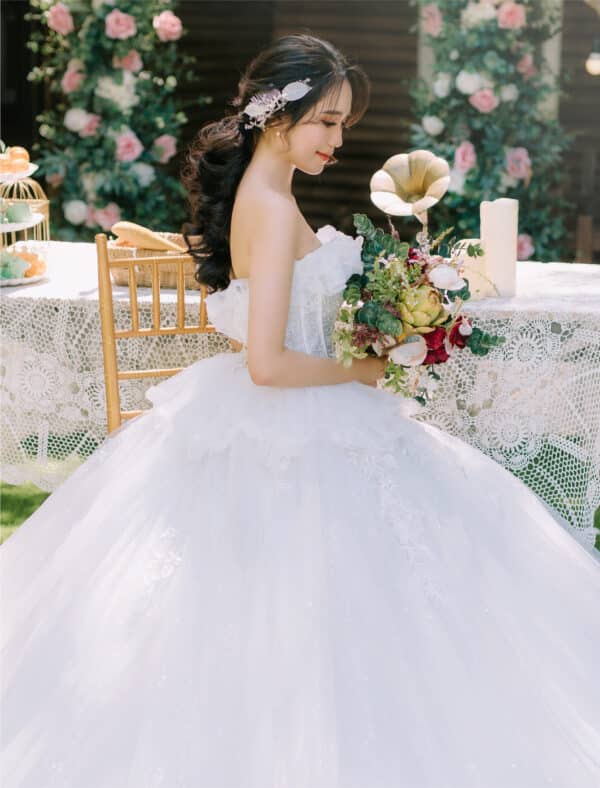 Kiểu tóc cô dâu 2022 đơn giản, đẹp, lộng lẫy nhất ngày cưới - Ảnh: Võ Thị An Trường
