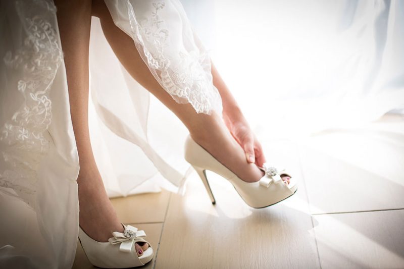 Giày cưới không vừa chân