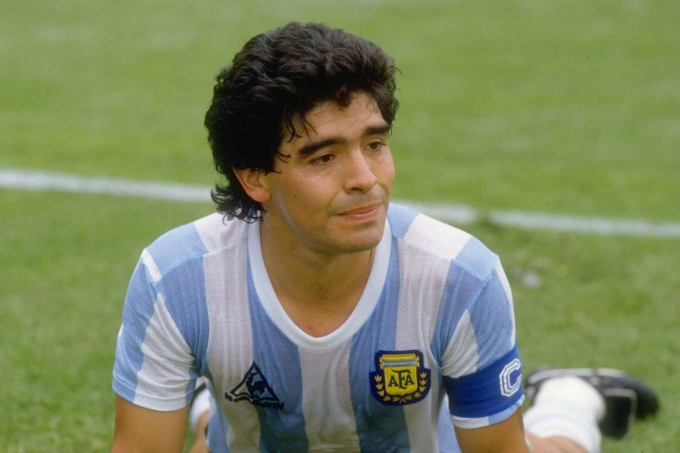 Diego Maradona là ai? Maradona từng đoạt bao nhiêu danh hiệu?
