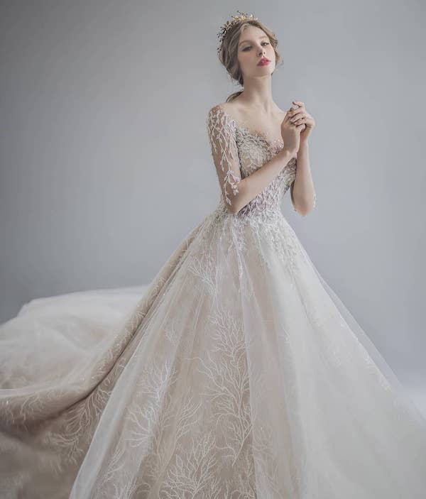 Những mẫu váy cưới chữ A đẹp trong mùa cưới 2018 - 2019