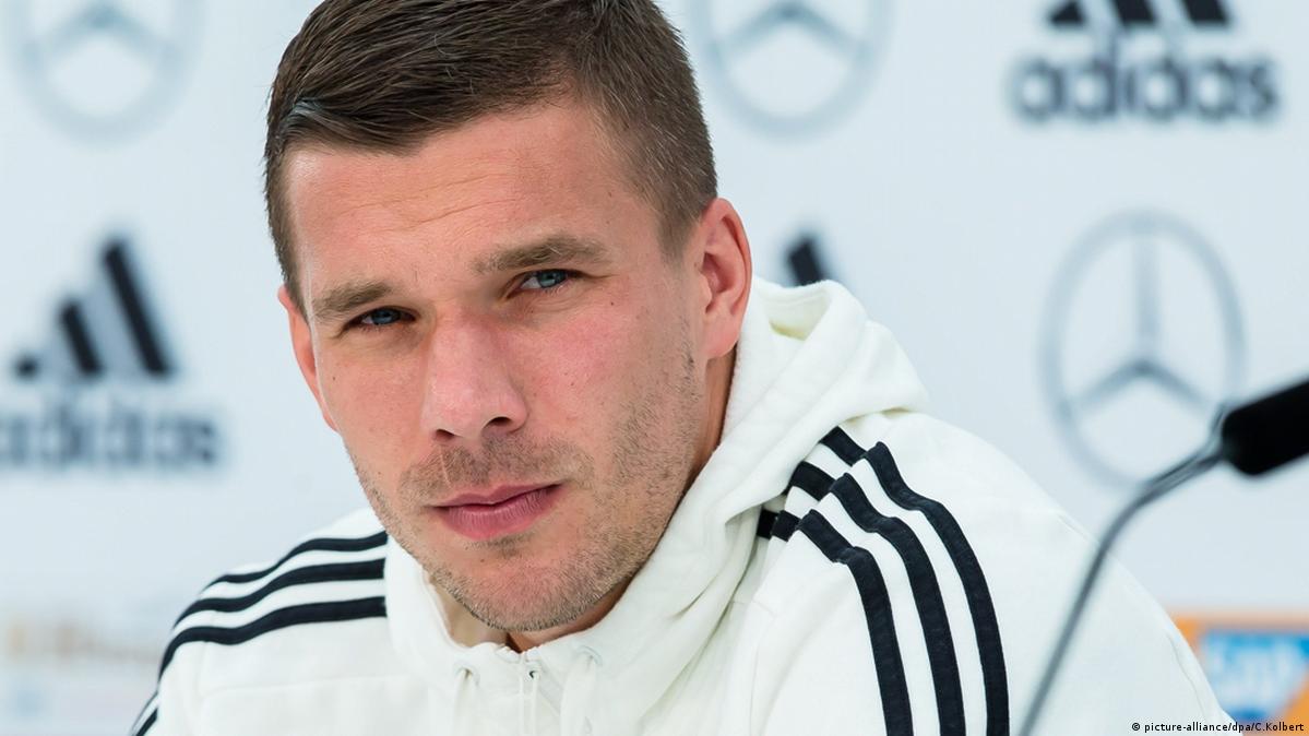 Euro 2016: Podolski: It's 'outrageous' to call me a mascot – DW – 06/01/2016